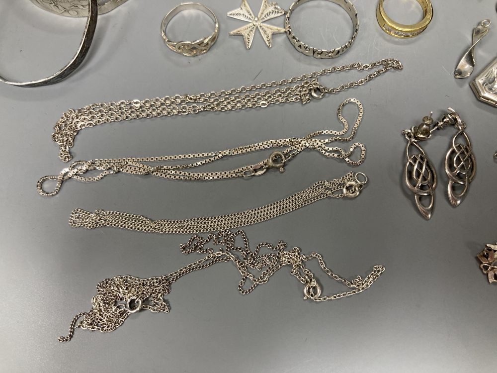 Assorted mainly silver jewellery including bangles, bracelets including charm, necklaces, brooches, rings and pendants.